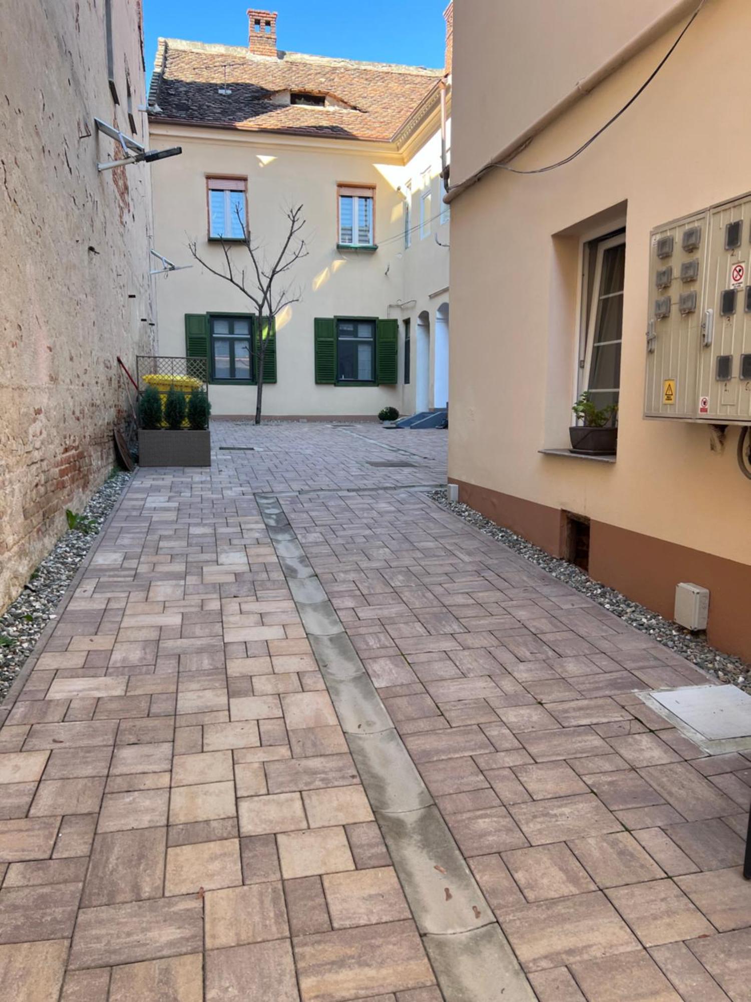 Star Center Sibiu Lägenhet Exteriör bild